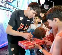 爱游戏官网-风云突变！浙江稠州窗口期复出首秀，国王杯版图或变，态度坚定，更衣室氛围转暖的简单介绍