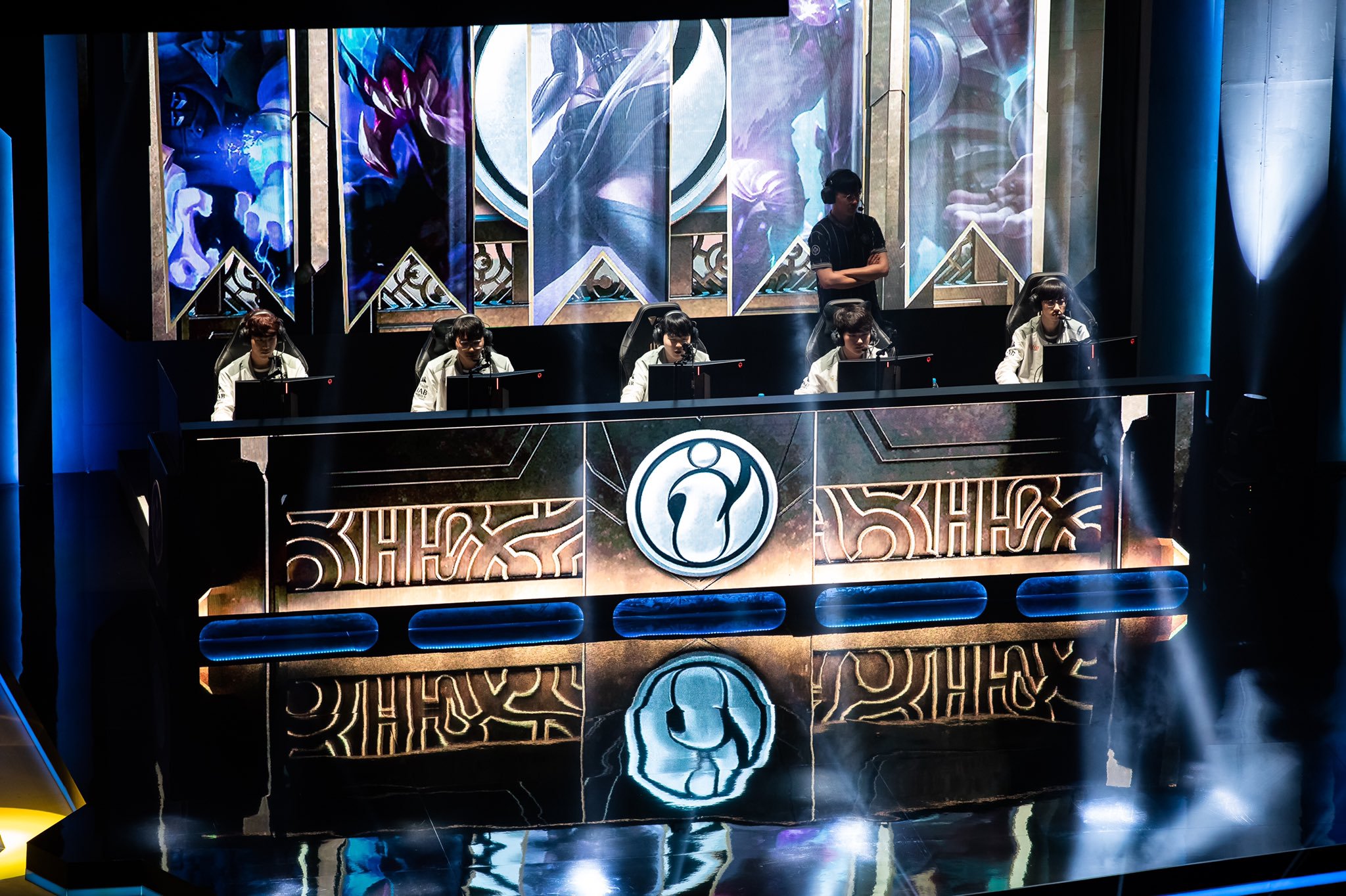 冲刺阶段托特纳姆备战欧冠休斯敦火箭集结日主帅复盘之后,Rookie在巴塞罗那比赛中晋级的简单介绍 冲刺阶段托特纳姆备战欧冠休斯敦火箭集结日主帅复盘之后,Rookie在巴塞罗那比赛中晋级的简单介绍