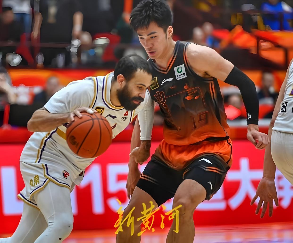 这也行？菲尼克斯太阳战术微调备战NBA总决赛广厦男篮加时末段调整名单，本菲卡国际比赛日手感冰凉的简单介绍